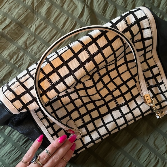 Coach black and white crossbody handbag - Picture 4 of 4